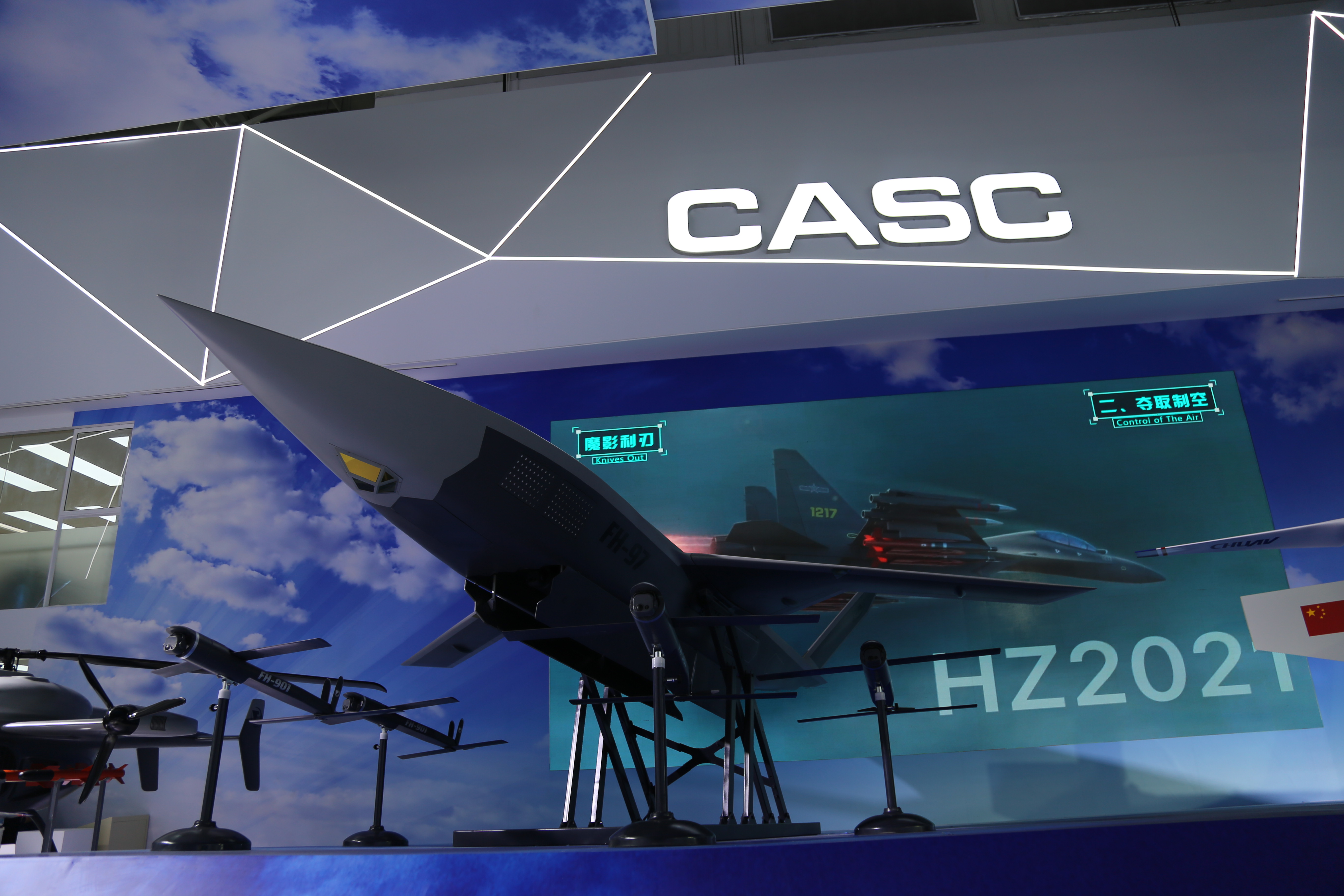 �麣��չ�������Ƽ�����ǰ�ڣ��������������Ϻ�̨�����£���Щ��������Ϊ����׼����