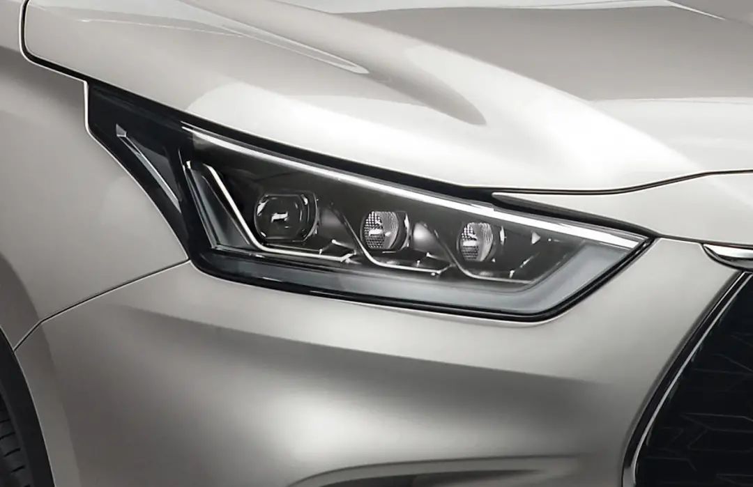 全新第四代汉兰达又将是其他七座SUV想干又干不掉的劲敌