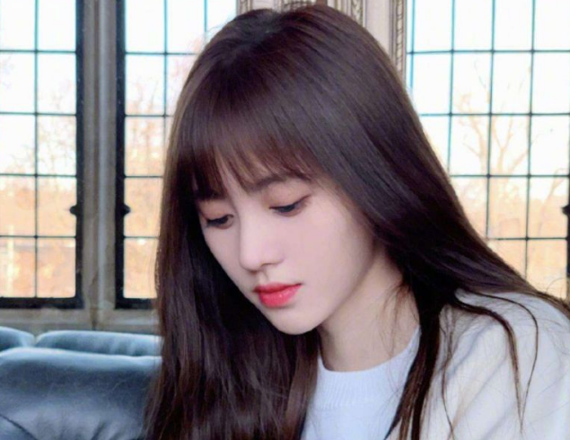 38公斤的鞠婧祎，平时不碰这2种水果，却是00后的