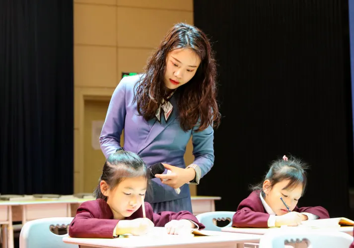 元音小学参与承办天府新区小学语文低段阅读教学研讨会