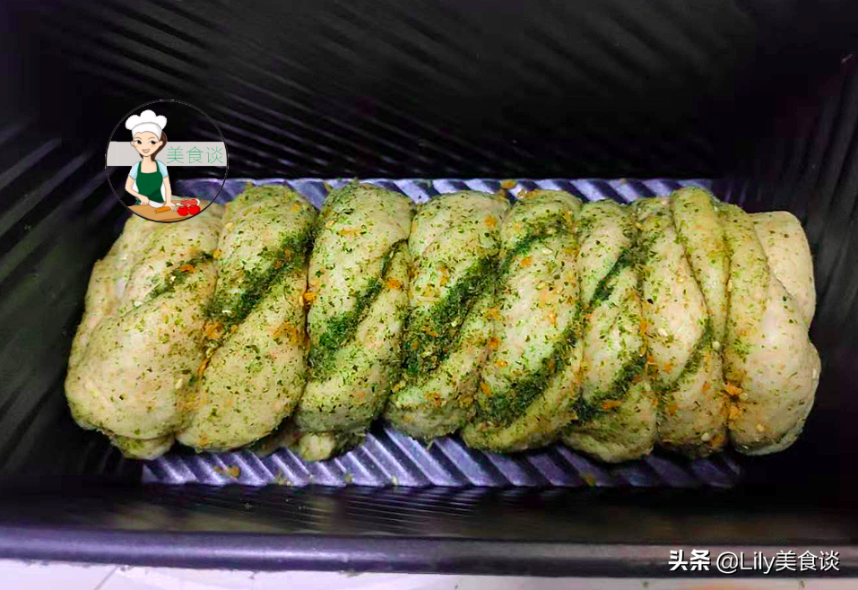 自從學會吐司的做法，我再也不去買麵包了，自己做配方簡單又好吃