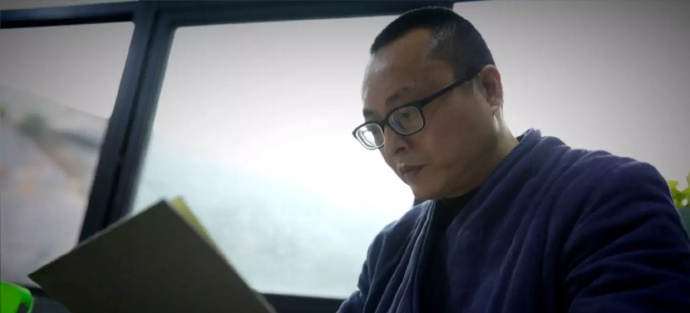 青年教师，辞职“玩泥巴”终成一代青瓷巨匠