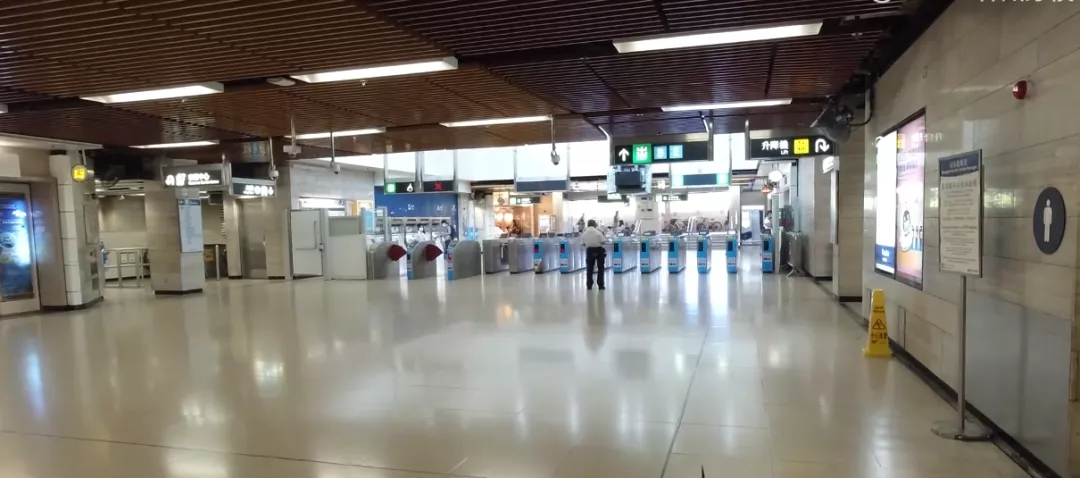 没有自由行的上水，代购全军覆没，内地电商成唯一亮点