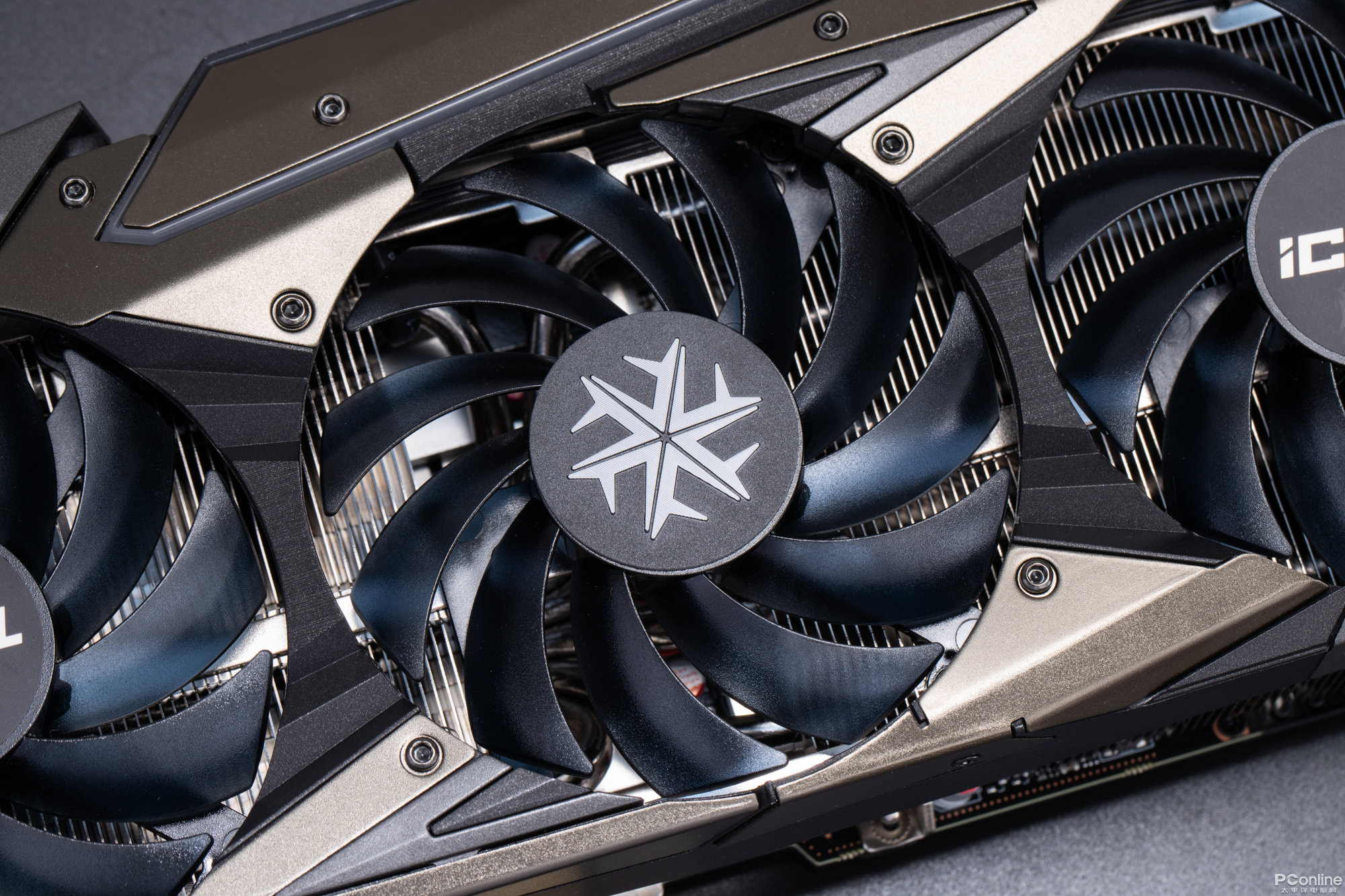映众RTX 3080冰龙超级版图赏：金属美学内外兼修