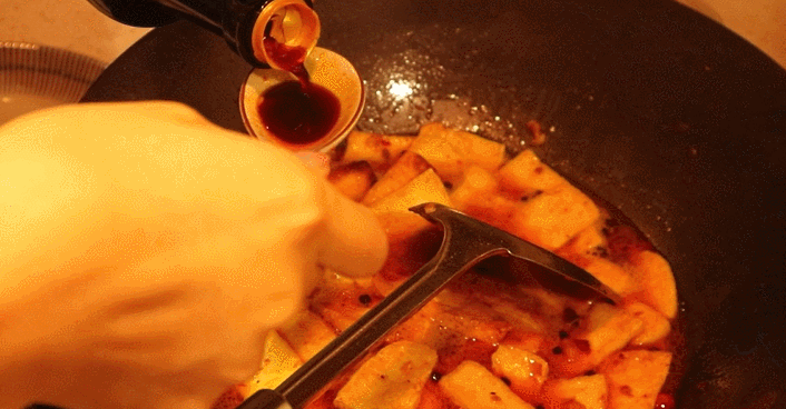 重庆人才懂的二面黄，只用豆腐这一种原料，味道比肉还好吃