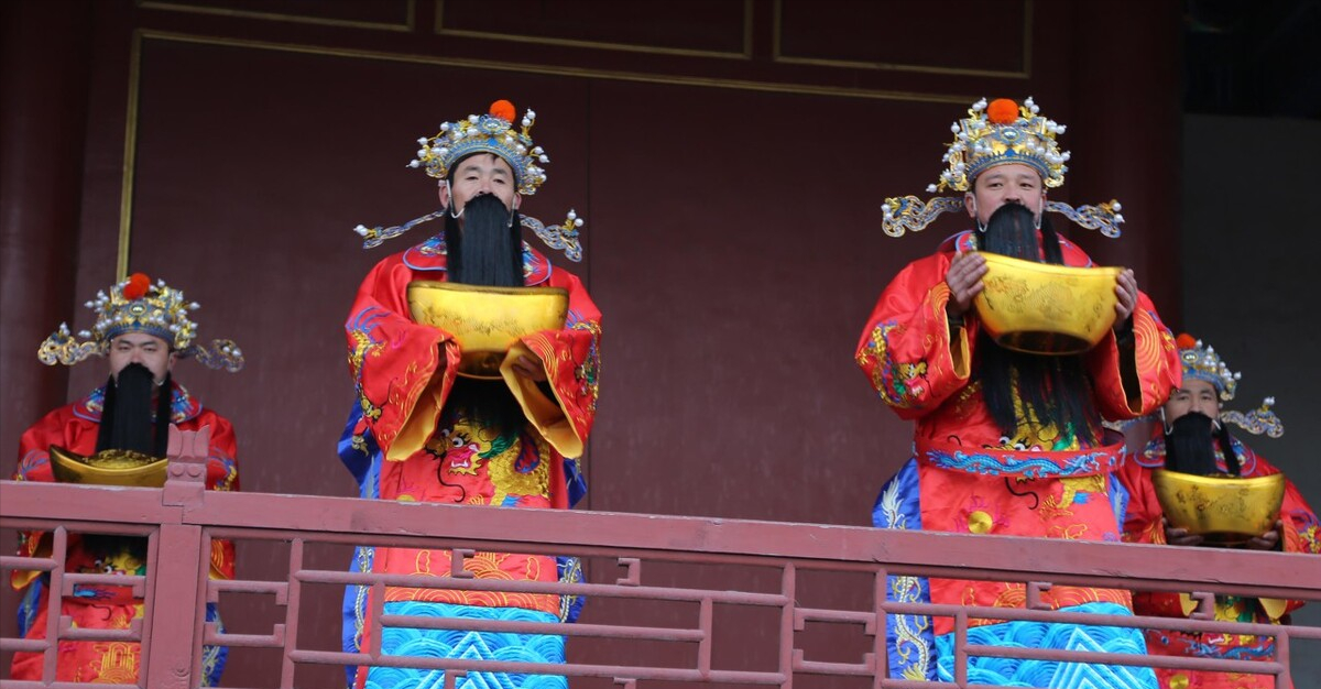 做人的大智慧：空不异色，色不异空，空即是色，色即是空