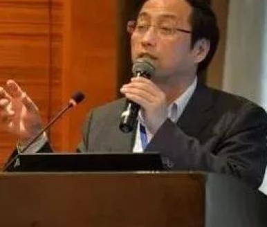 他放弃国外优越条件归国，攻克核技术领域瓶颈