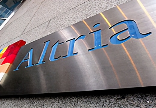 股市"飘摇不定"，这三只股能否成为"保命符"？