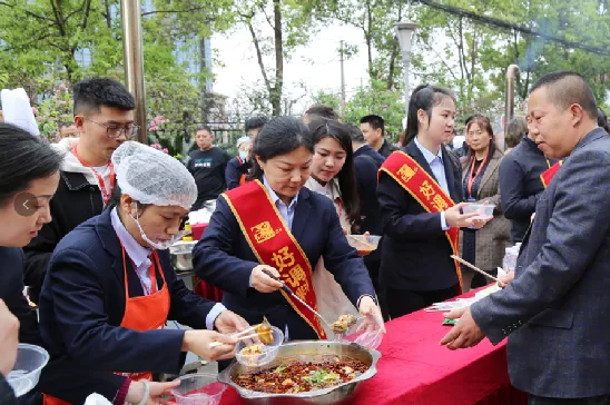 热烈庆祝金宫2021年经销商大会圆满召开