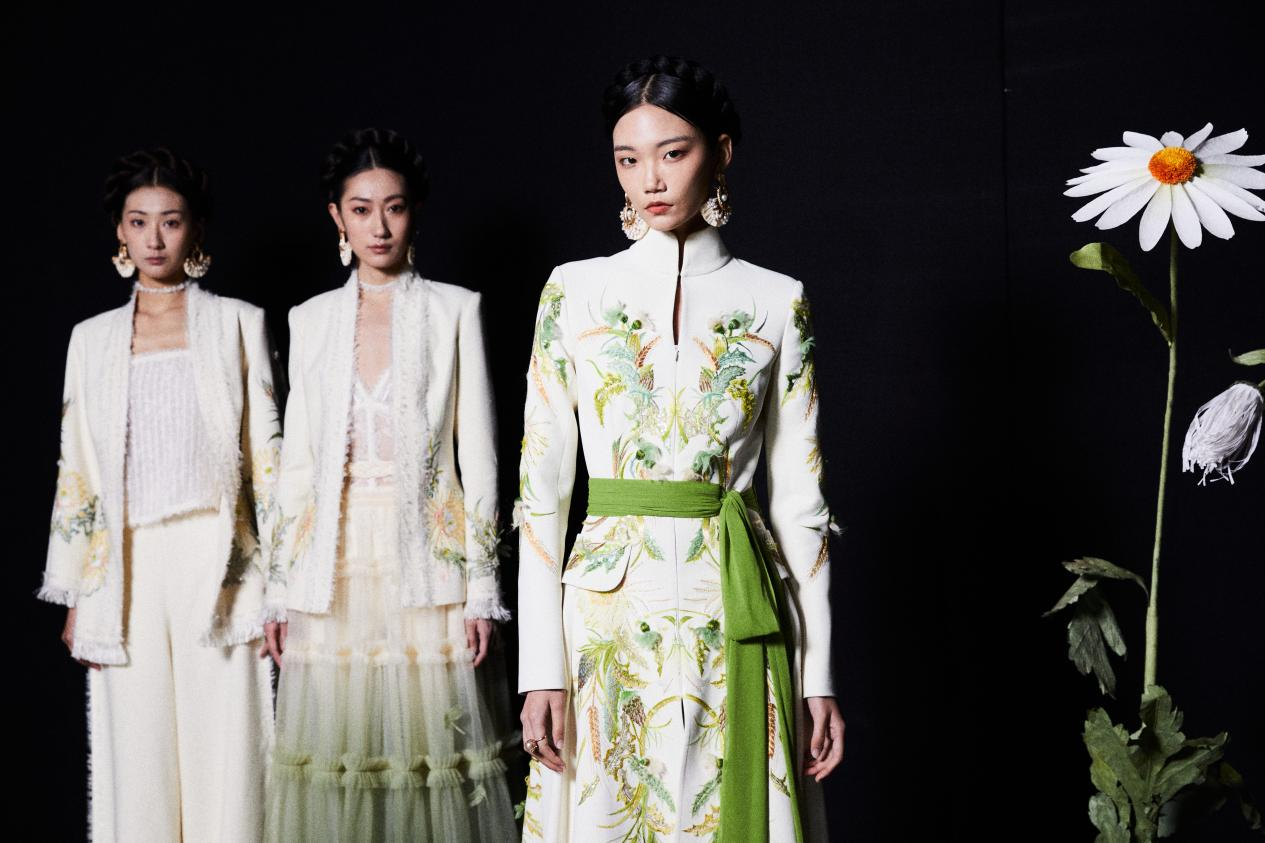 ��Ӣ����櫴�˵2021AW|����ʢװ����;