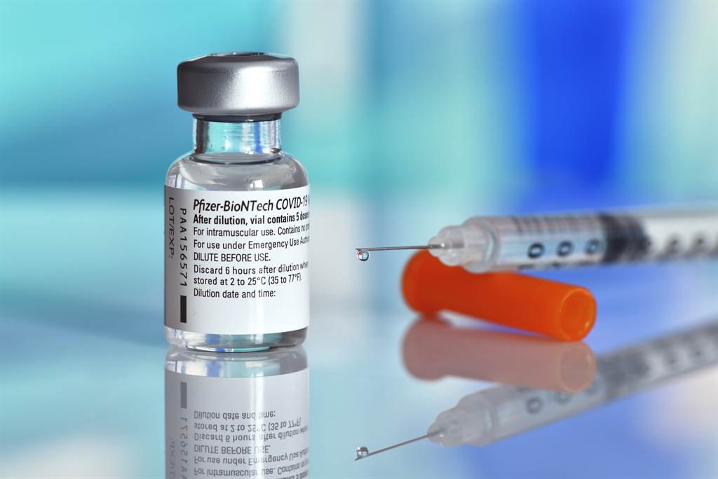 蔡當局防疫陣腳大亂“連三變”後同意縣市企業採購疫苗