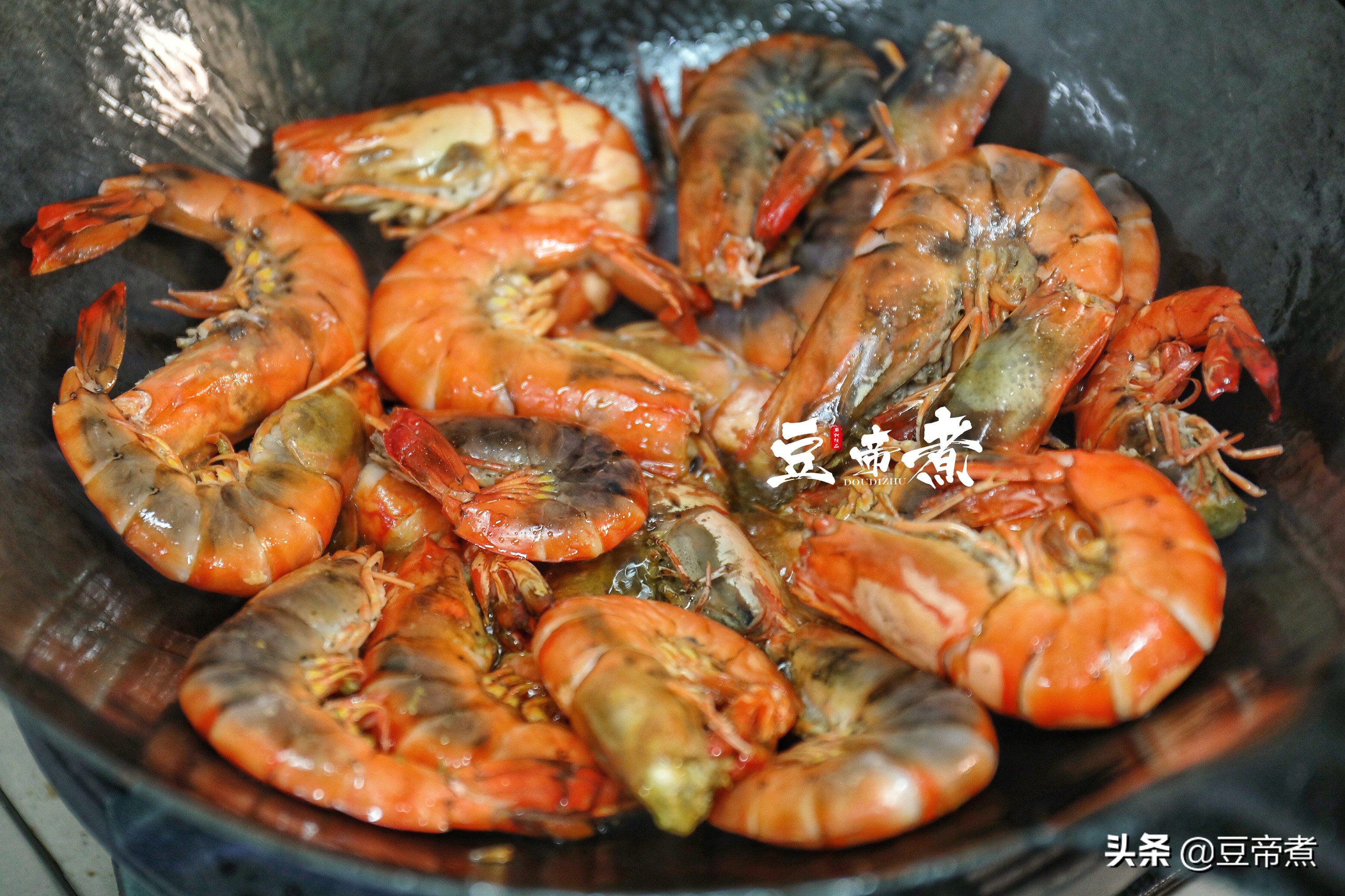 奥运射击金牌冠军杨倩，夺冠后称最想吃妈妈做的“油焖大虾”