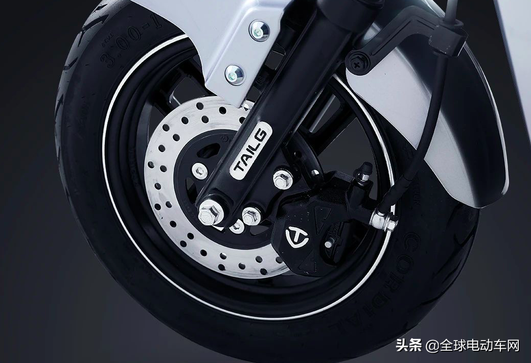这2款新国标电动车，配48V20ah锂电池，最大续航
