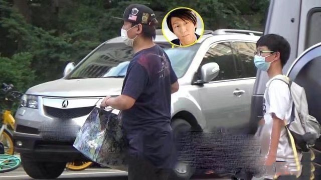 贾乃亮见甜心和前妻，精心打扮一番贼帅气，李