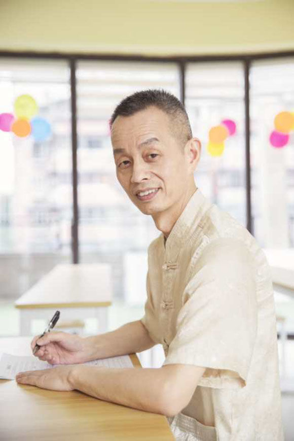 书法家朱晓明受邀参加全国百位将军百位名家书画展