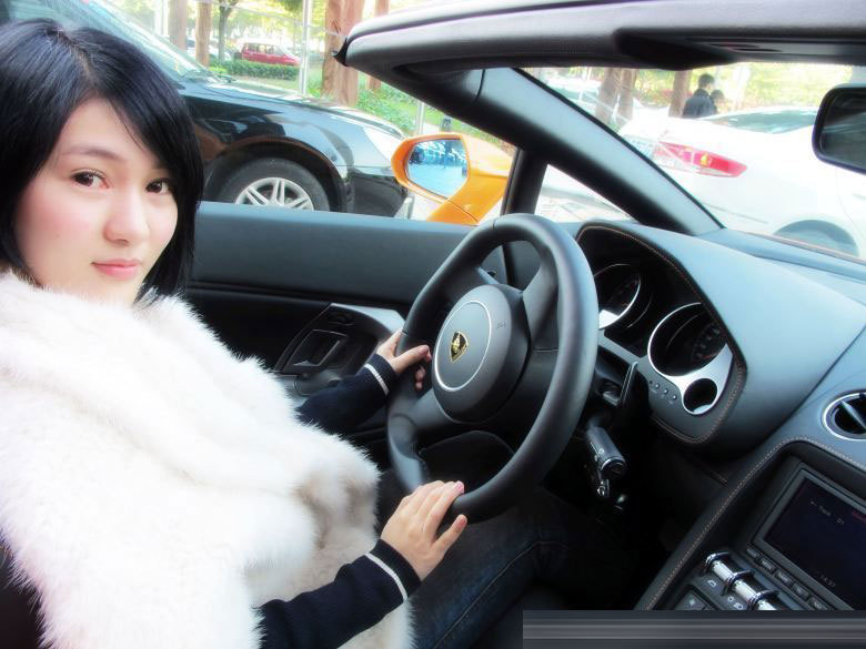 一直想“努力”的郭美美，到底是谁阻碍了她的