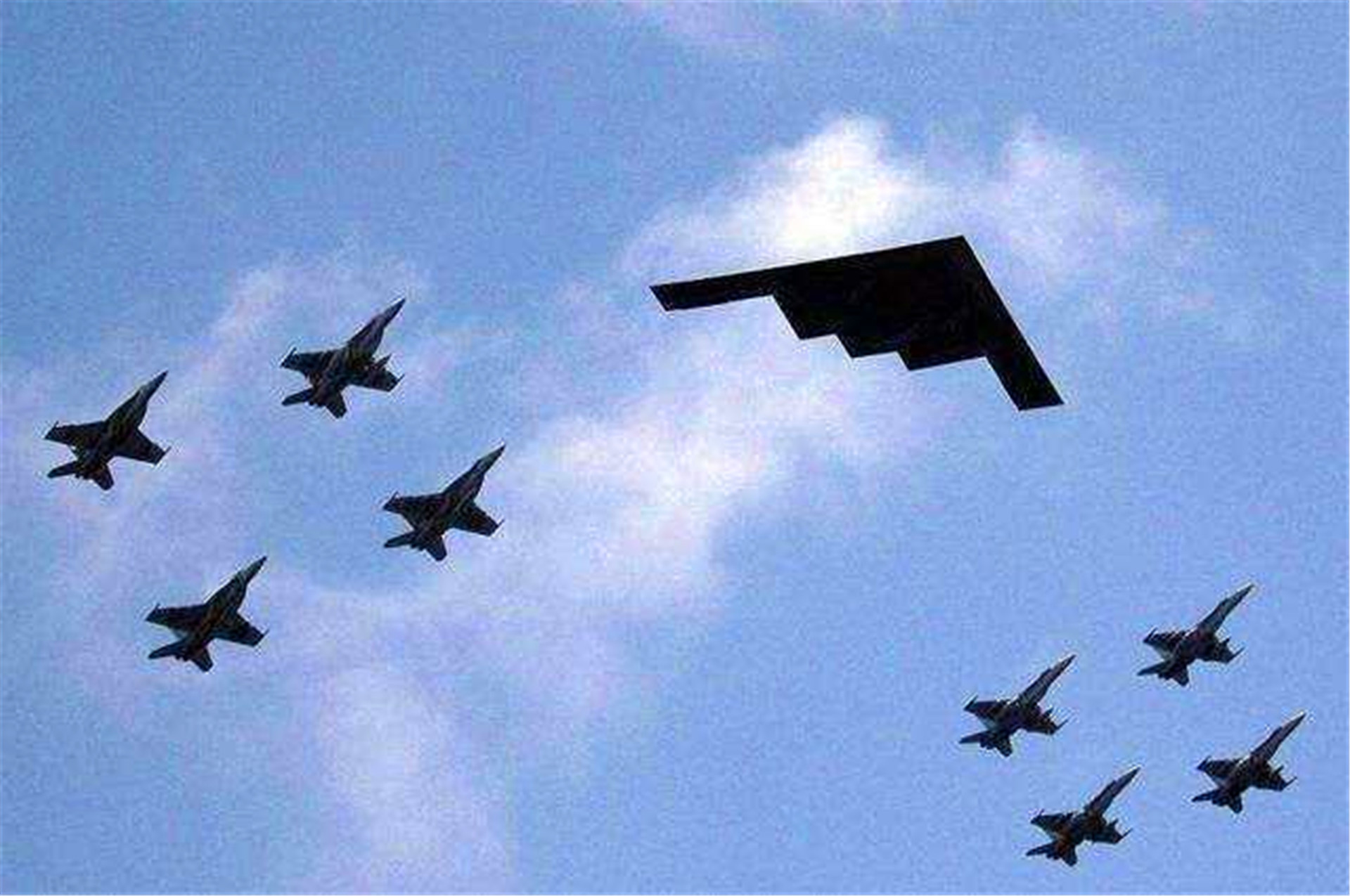 美国在日本投下原子弹，日本人为什么不恨美国