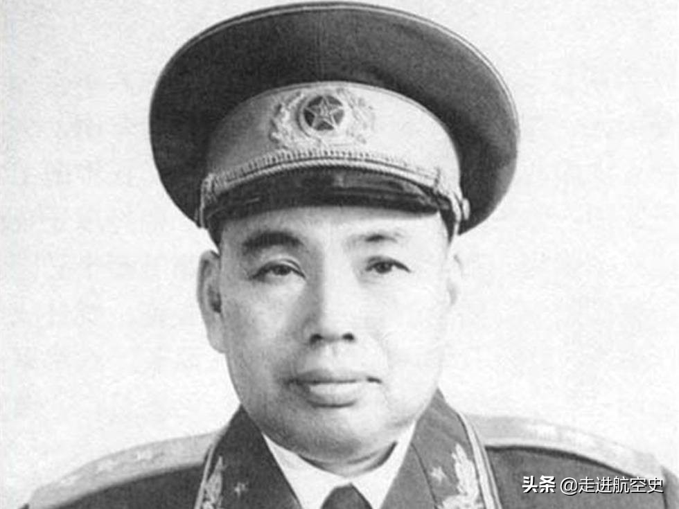 1948年许世友大放光彩，王耀武20年后哼出四个字：不堪回首