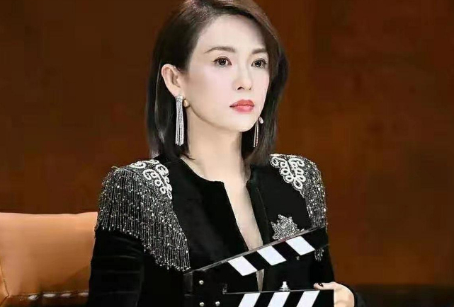 金莎再次回应章子怡点评：是不爽和愤怒！直言