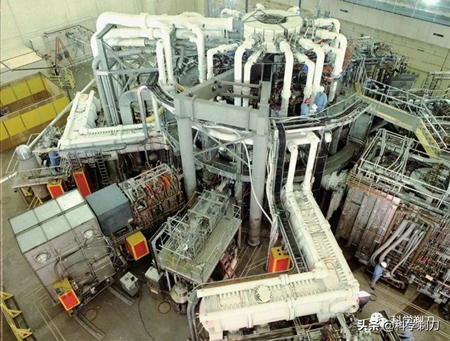 從小白到行家！係統認識核聚變物理與工程（二）——曆史