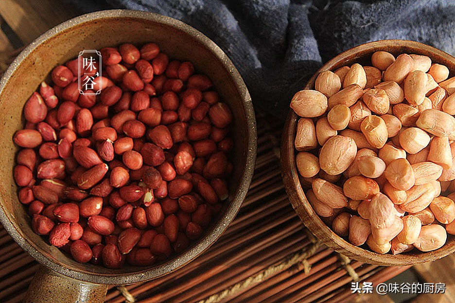 买花生时 挑红皮的还是白皮的 原来区别这么大 Foodlife