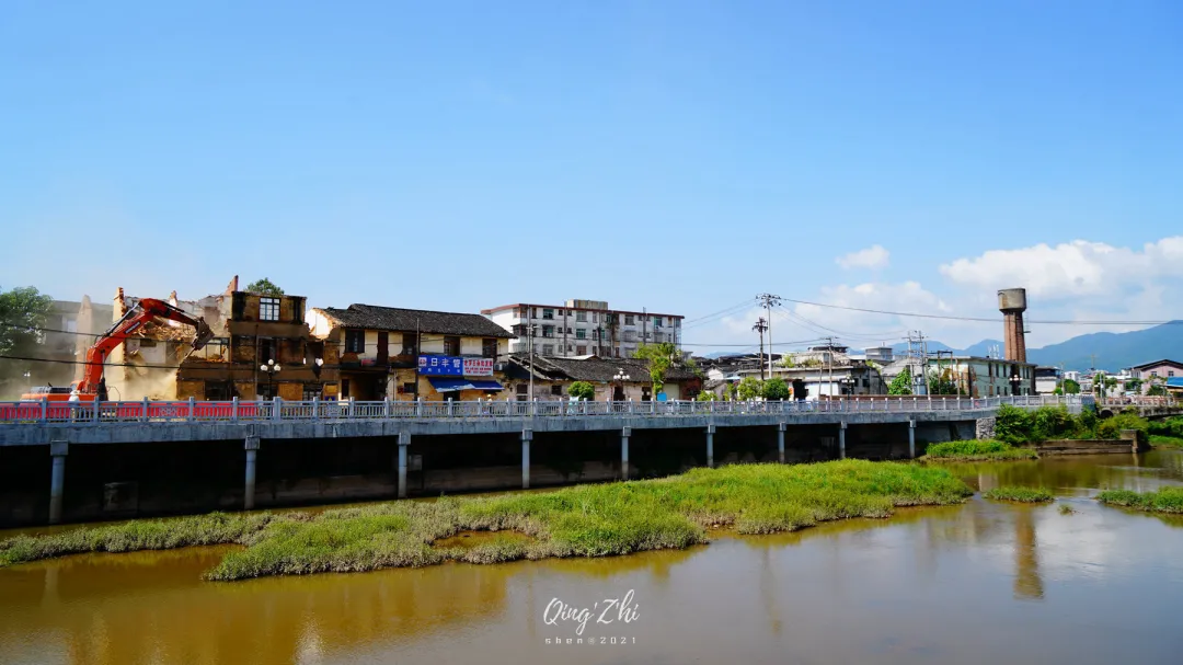 连城文川河旁"冷冻厂"正在拆除