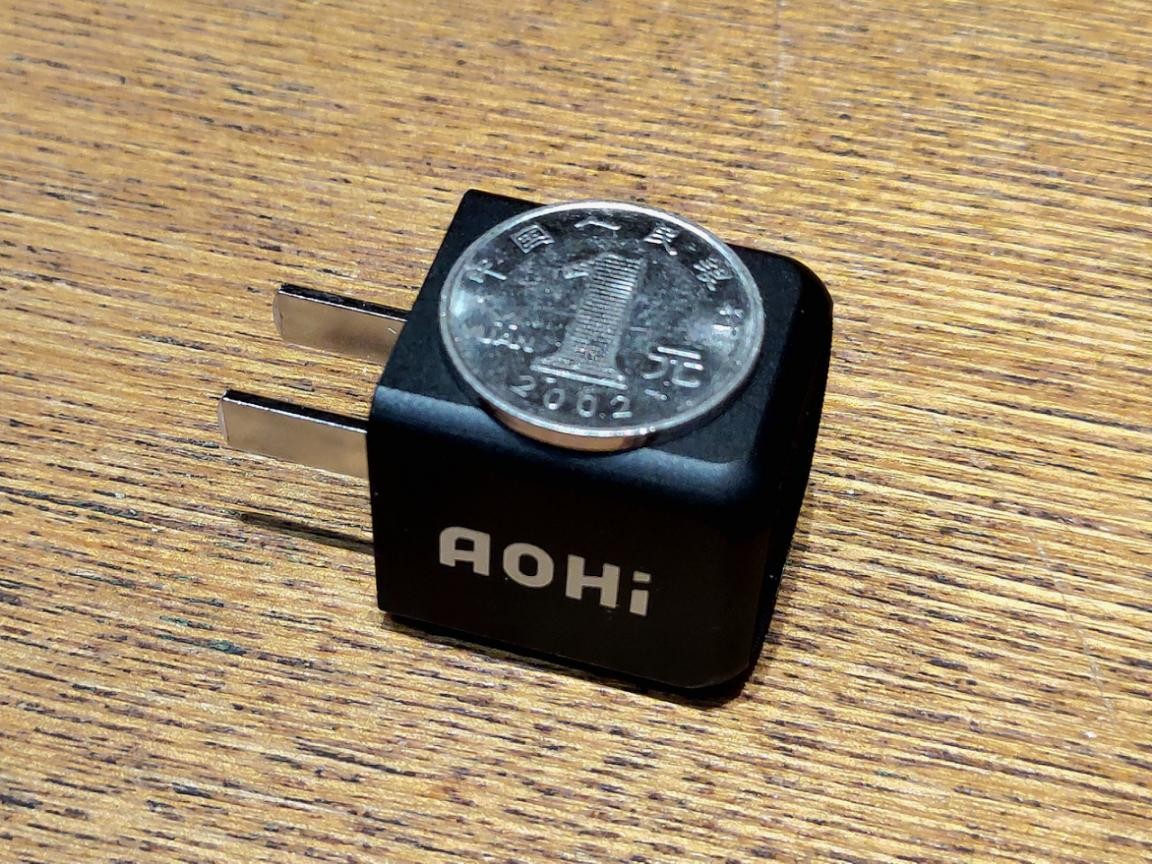 拇指般大小体积，AOHI Magcube 30W充电器上手体验