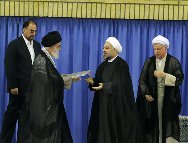 伊朗敢怼美国，为什么却不敢向以色列还击，任