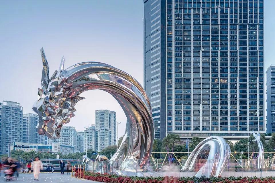 商场设计如何借另类创意雕塑构建引力新磁场打造亮眼记忆点