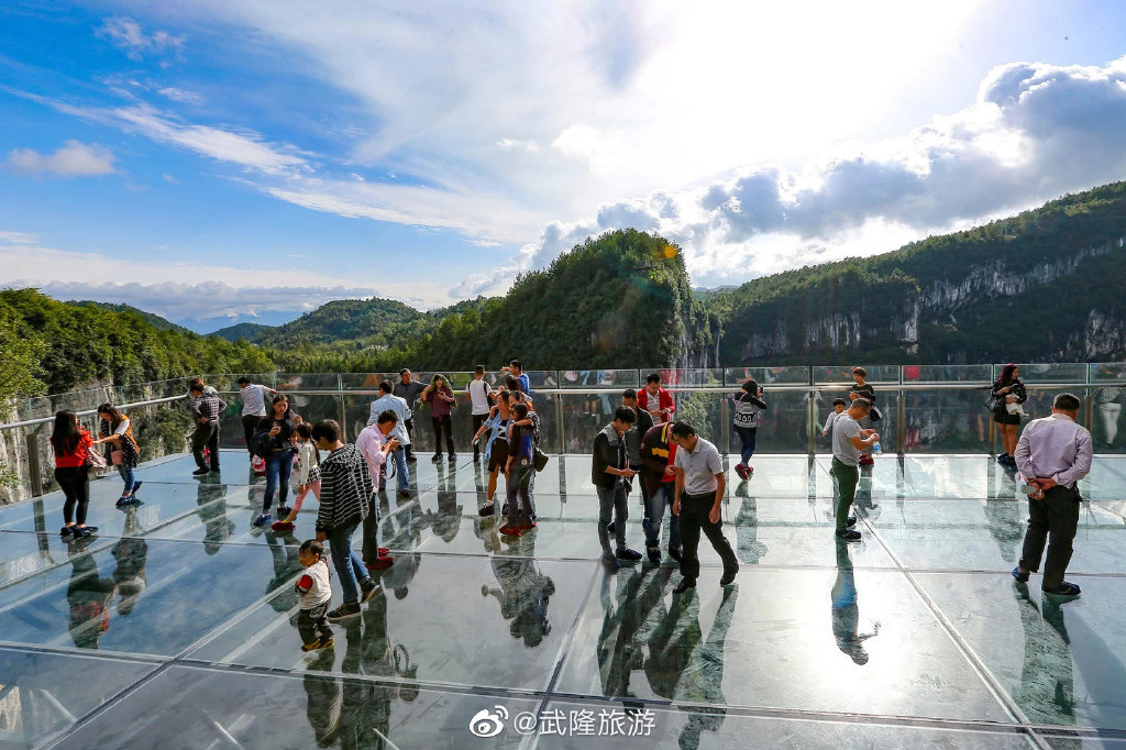 重庆9大5A景区，主城区里一个也没有，必须到区县里看看