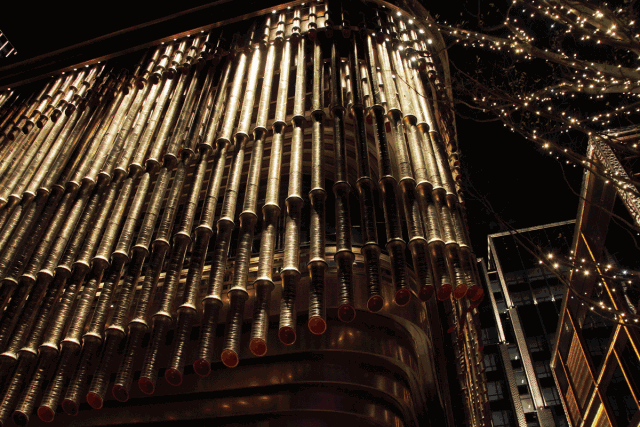 网红建筑沦为"自杀圣地"后被无限期关停