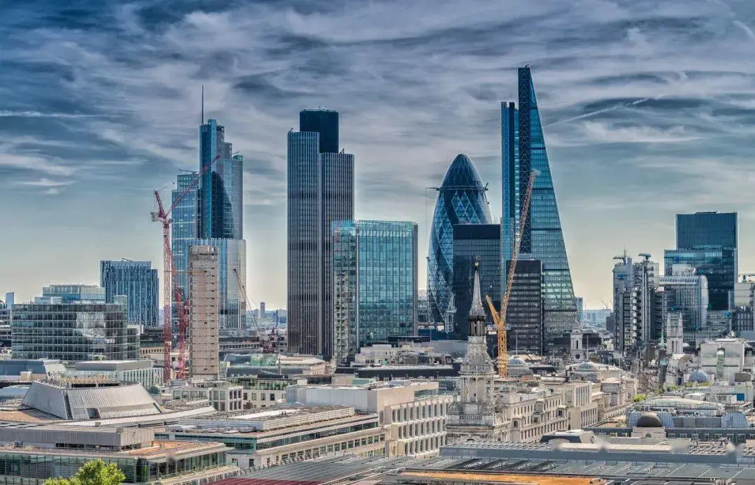 英国房产资讯|两周后伦敦本世纪首个地铁扩建工程将投入使用