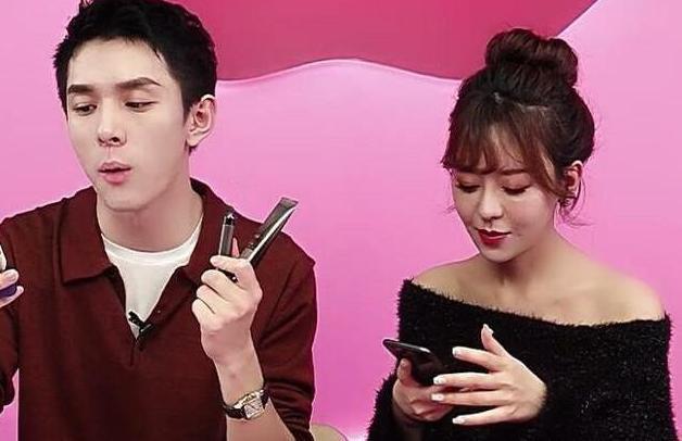 戚薇晒出屈臣氏“镇店之宝”,吴昕同款!李佳