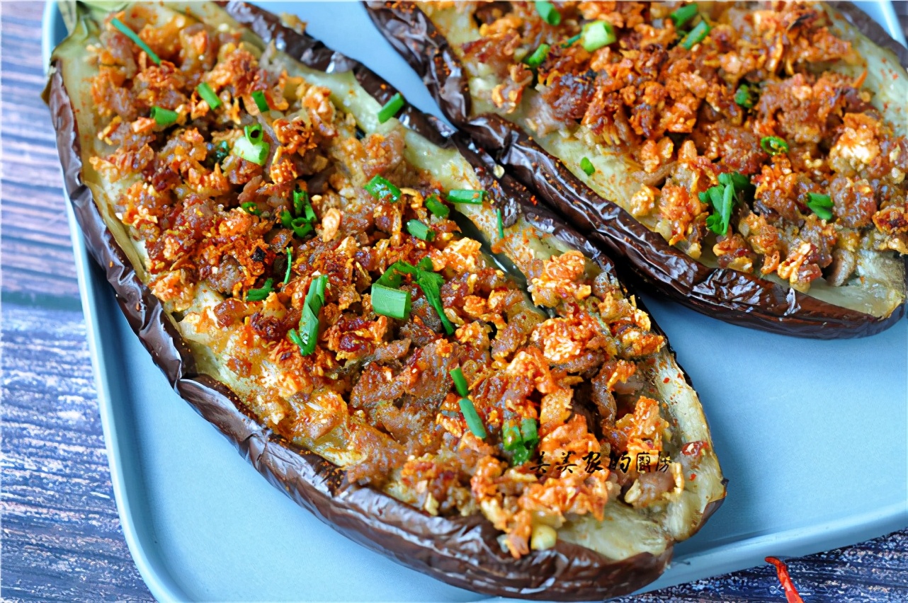 茄子別再炒了，加1把大蒜，不蒸也不炸，鮮嫩入味，少油最健康