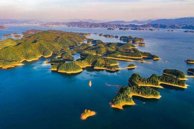 浙江"水质最优"的湖，天然环境极佳，被誉为"天下第一秀水"