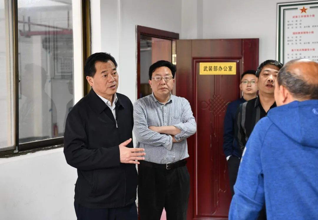 ​石希欣以“四不两直”方式在辰溪督导环保、防汛、安全生产工作时指出 压实防汛主体责任 营造安全生产环境