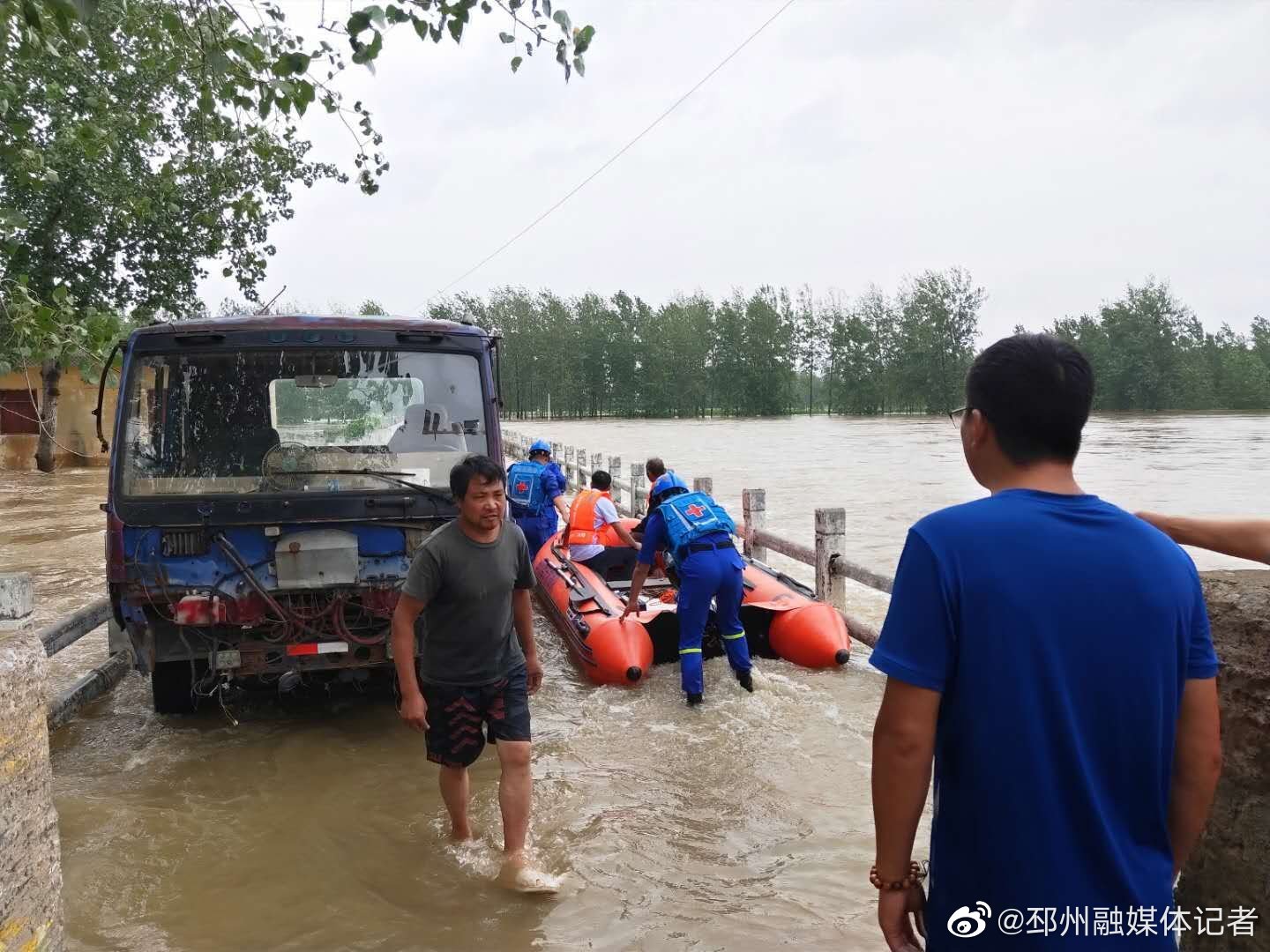 邳州公益顺风车：让我们伸出援手一起来救好人周文斋