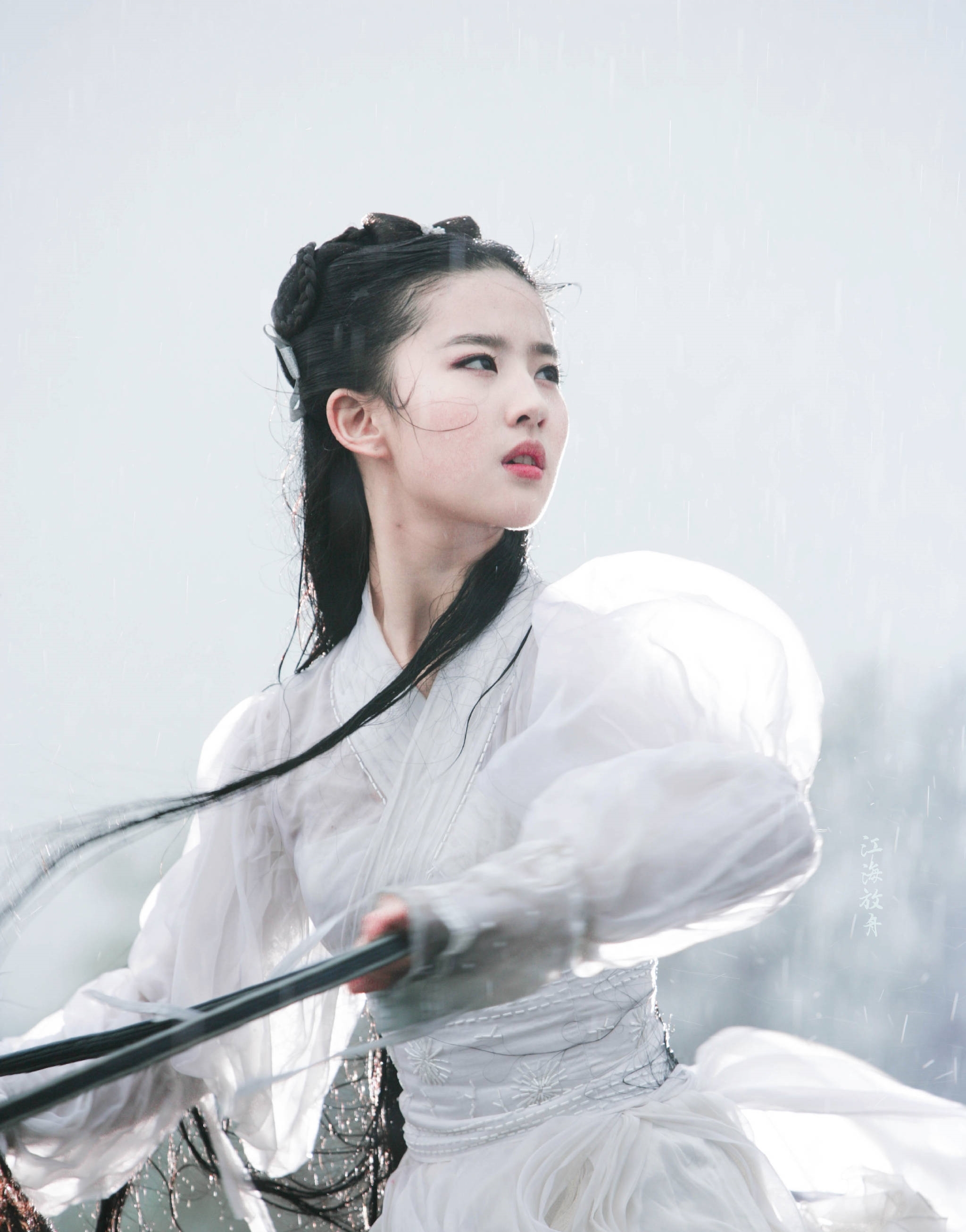 " dream China is recorded " the road appears exposure, jing of ancient costume of Liu Yifei old dawn is colourful, doubt is like film men and women advocate encounter play