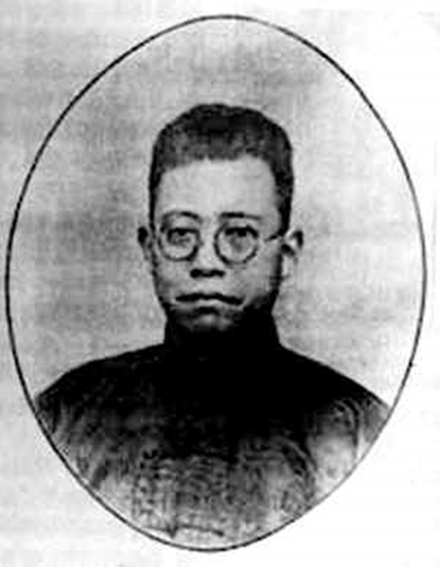 张克侠：蒋介石赐佩剑将军，潜伏敌营20年，起义