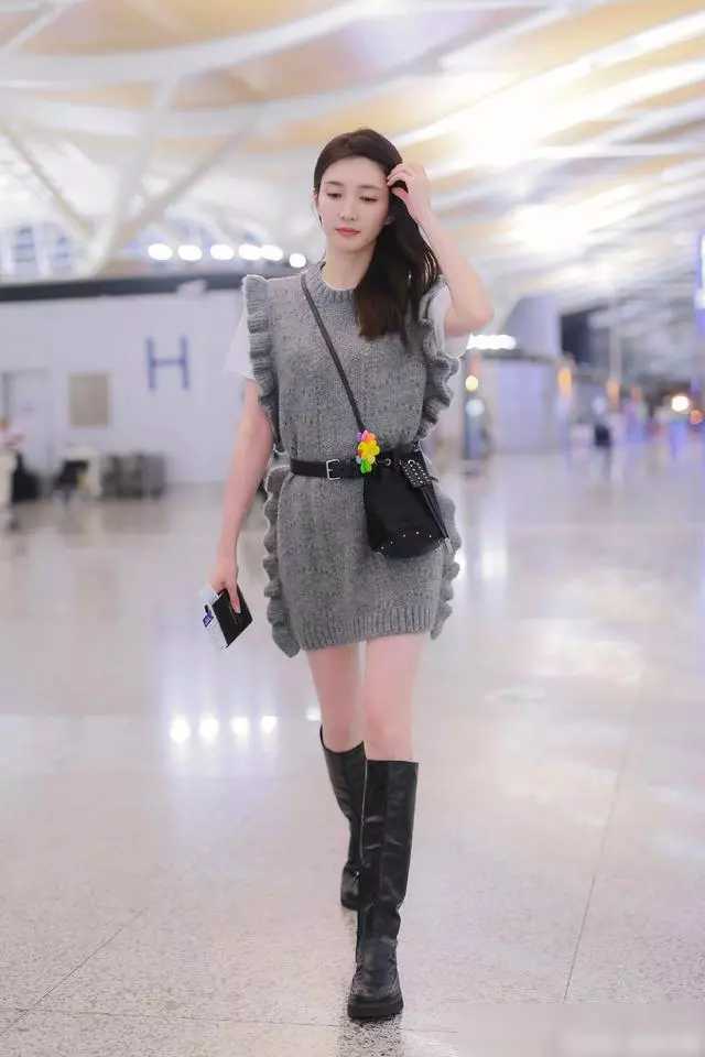 34岁的江疏影，成“小姐姐”真是迷人，迷人的穿