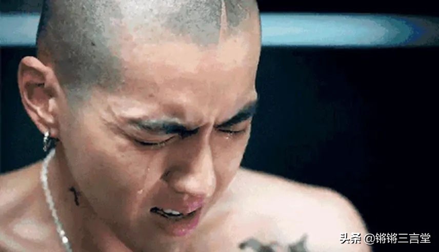 吴亦凡铁粉建“救援群”要救他？账号先封了，哭坟都没地方