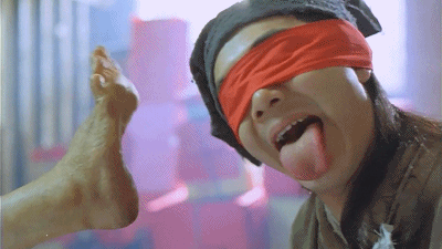 1994年，张卫健舔了脚底板也没能赢周星驰，害惨