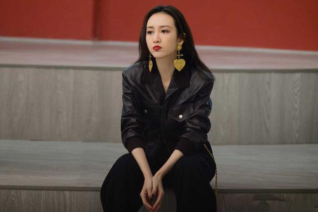 袁姗姗|《浪姐2》初舞台袁姗姗忘词 张柏芝跳舞划水黄晓明再现霸道总裁