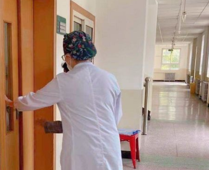 河西学院附属张掖人民医院感染科组织开展“病区发现新冠肺炎疑似病例处置”应急演练