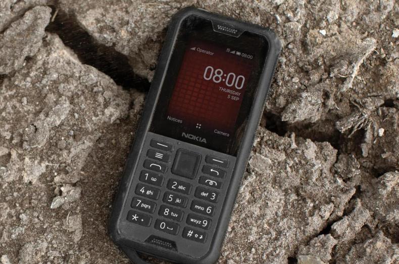 Nokia800发布！一台真实的三防机