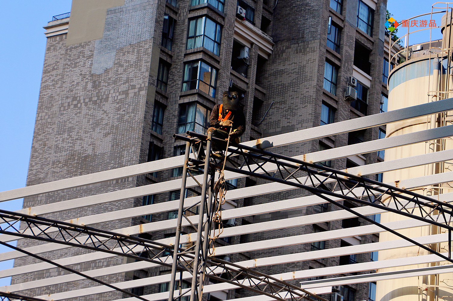 重庆开启高温模式，25个区县发布橙色预警，但山城不是最热的地方