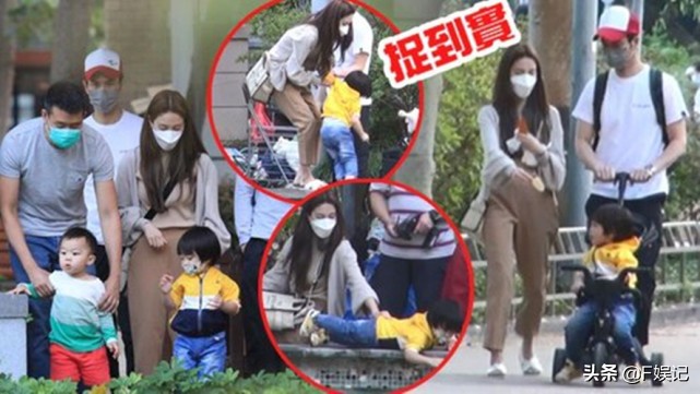 鄭嘉穎夫婦帶大兒子遊玩散步兒子趴在池邊玩水陳凱琳緊張地扶著