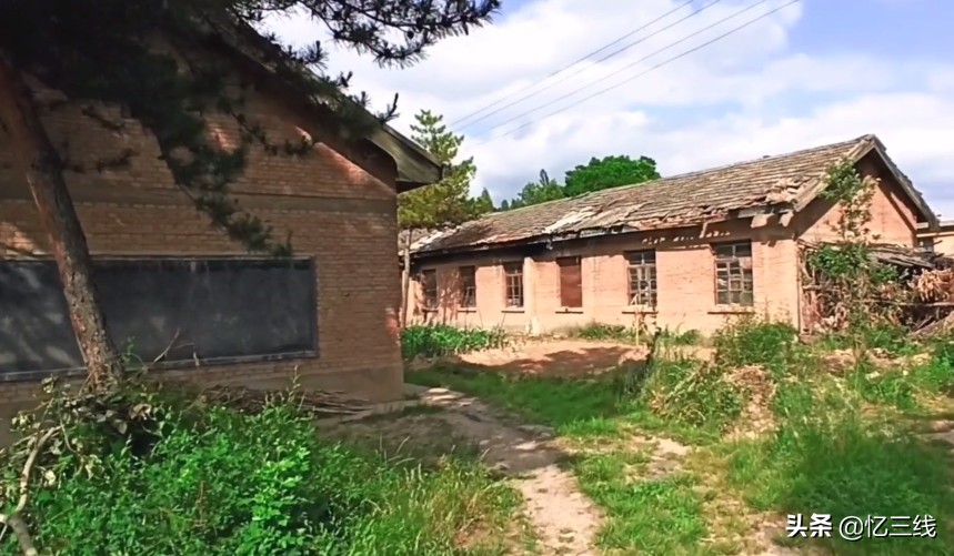甘肃废弃的军工厂，处在深山密林之中，虽已破