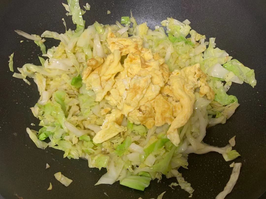 這蔬菜2塊錢1斤，用來炒雞蛋，清新鮮甜又營養，大人小孩都愛吃