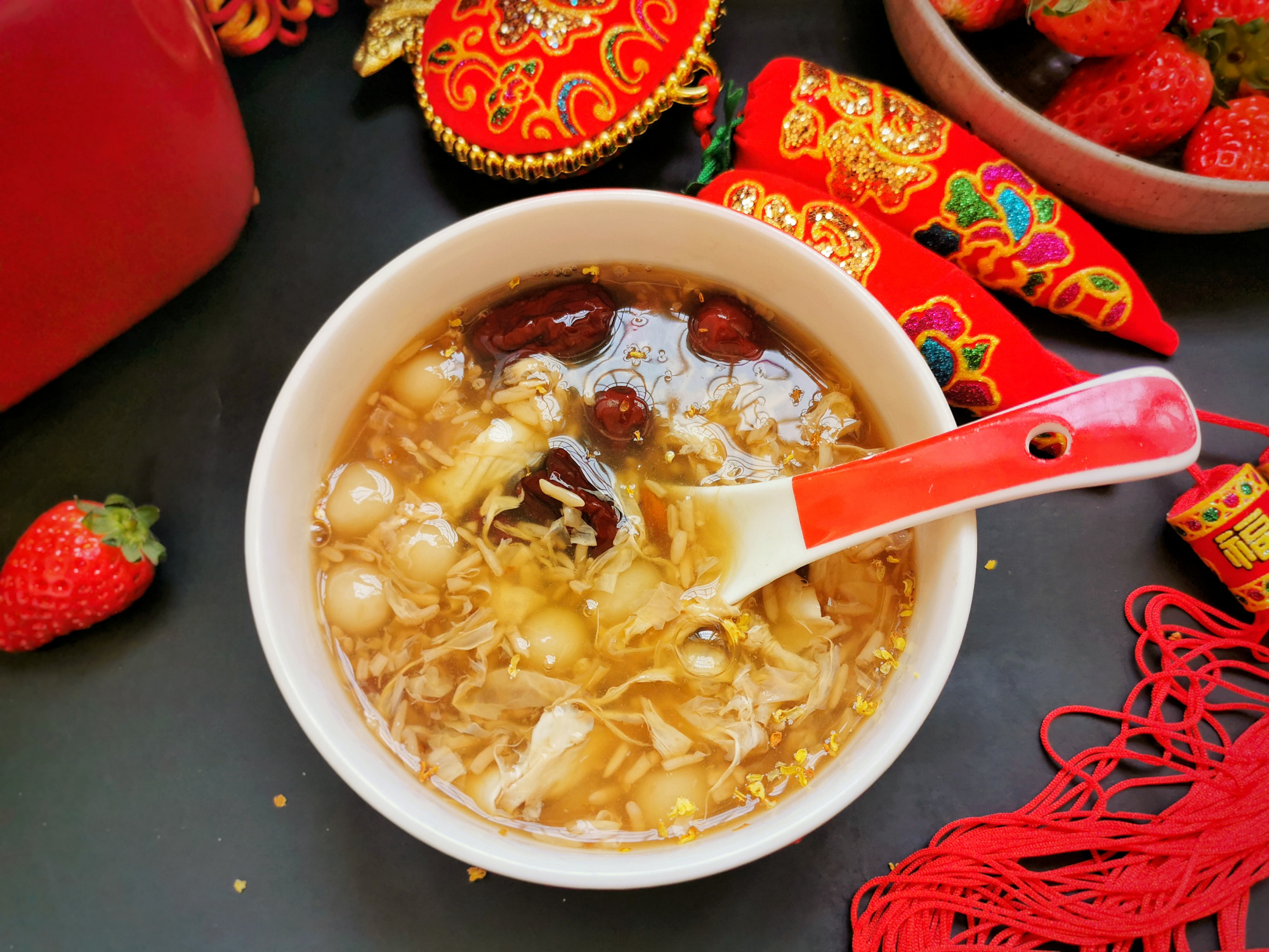 春節，雞湯骨頭湯都靠邊站，這碗甜湯對脾胃好，成本只有5塊錢